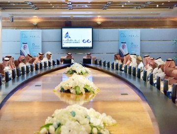 اجتماع لجنة الجائزة مع لجنة النقل البري بغرفة الشرقية