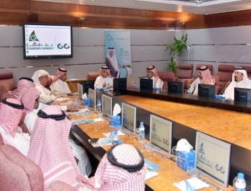 اجتماع لجنة الجائزة مع لجنة النقل البري بغرفة الشرقية